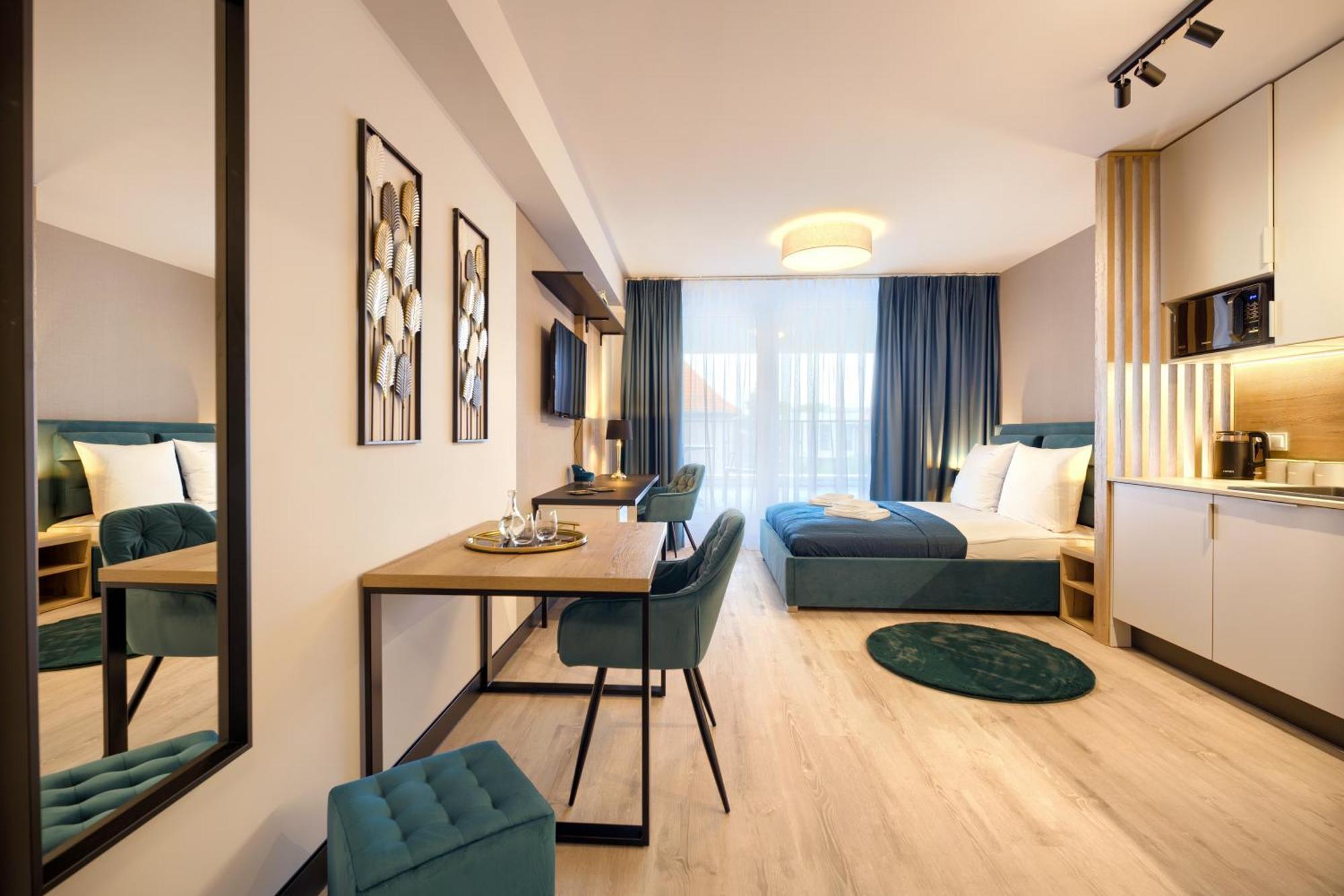 Aboutartapartments - Otynska 4 *
