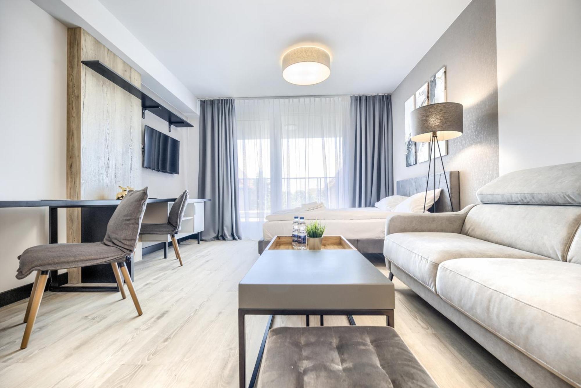Апартаменти Aboutartapartments - Otynska 4