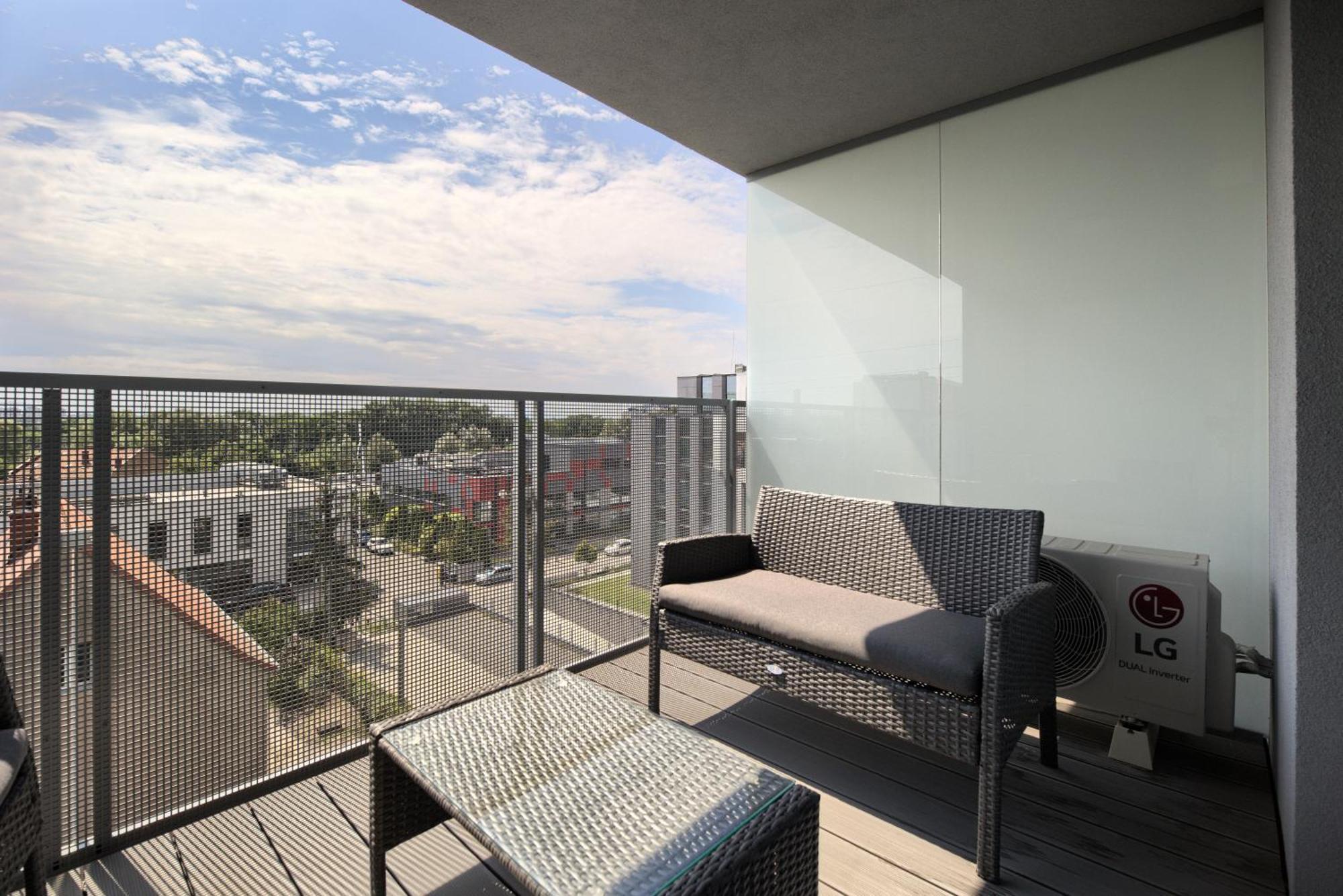 Aboutartapartments - Otynska 4 Апартаменти Вроцлав
