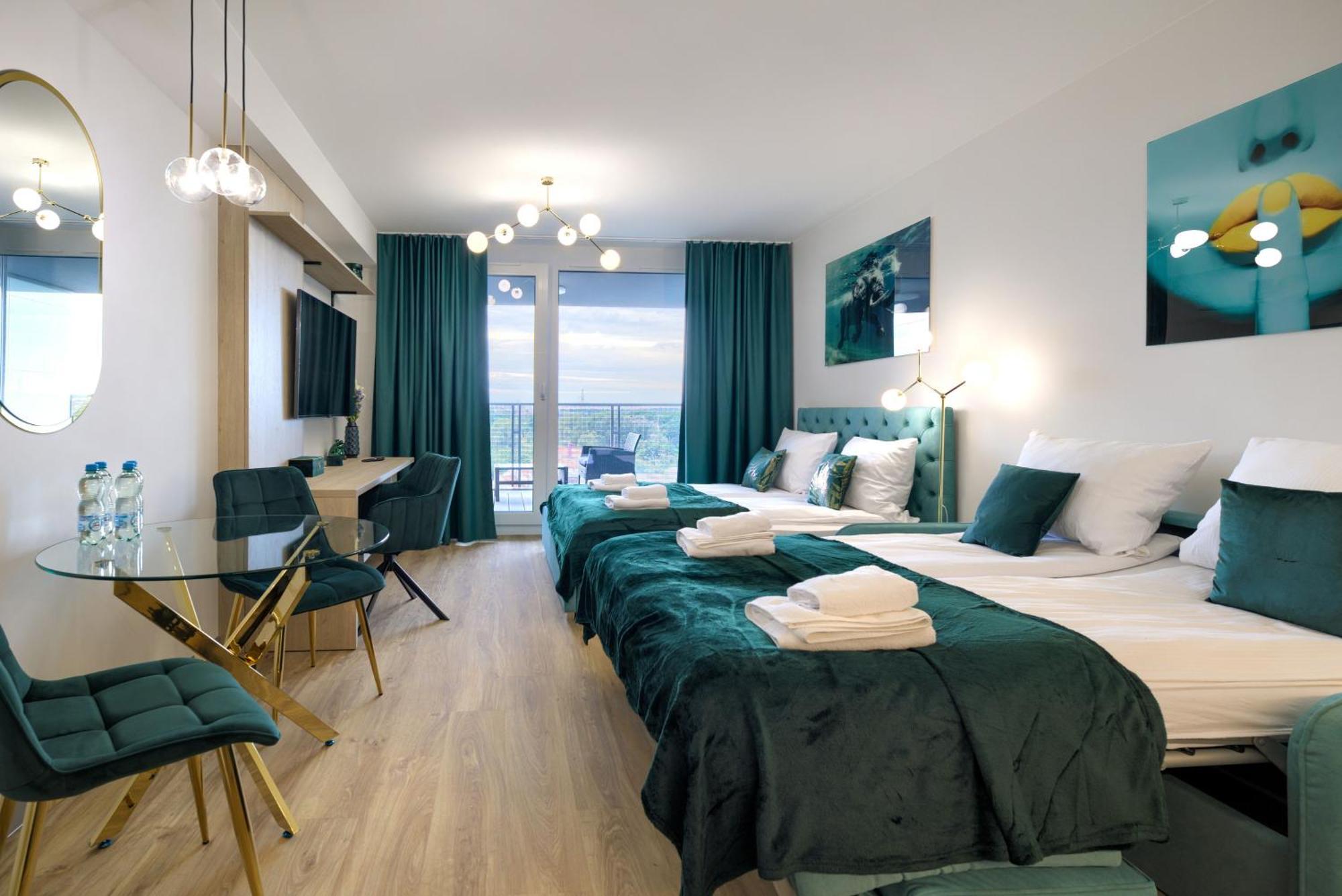 Aboutartapartments - Otynska 4 *