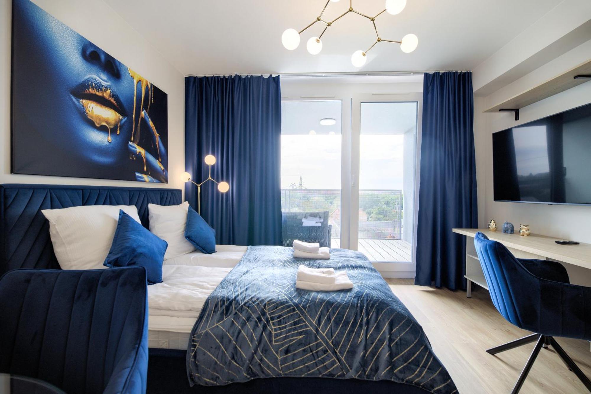 Aboutartapartments - Otynska 4 *