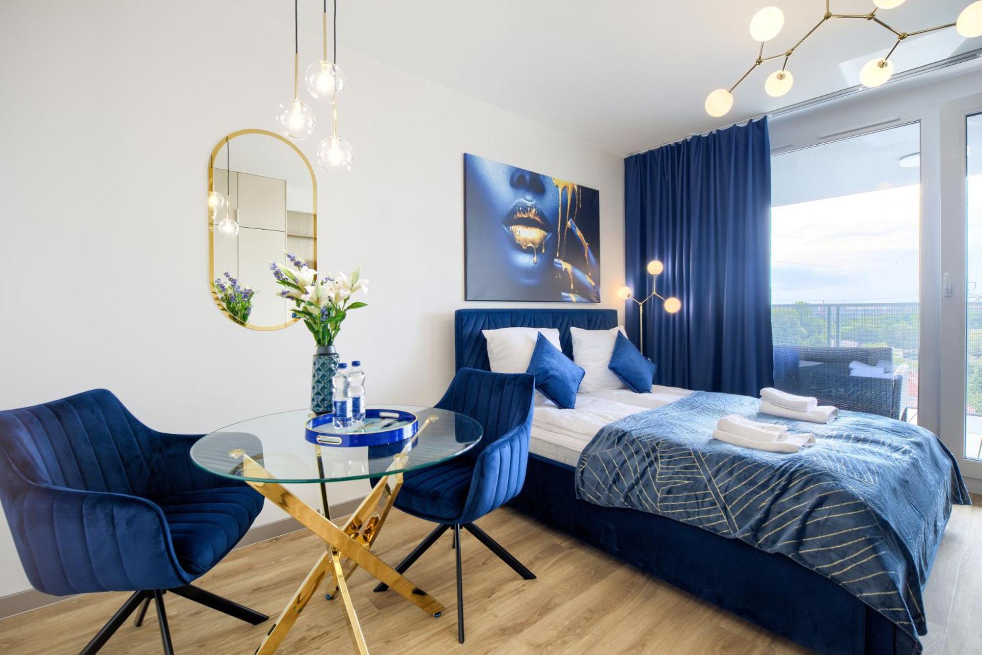 Aboutartapartments - Otynska 4 Апартаменти